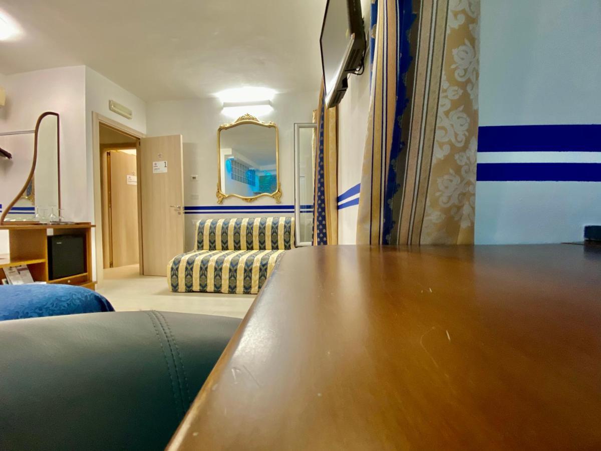 Giovanni Rooms Манарола Экстерьер фото