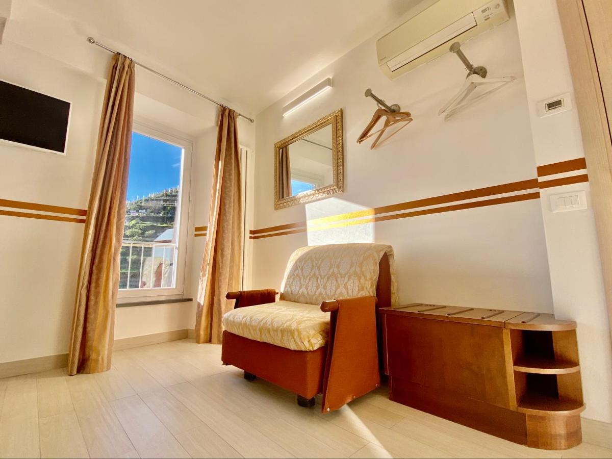 Giovanni Rooms Манарола Экстерьер фото
